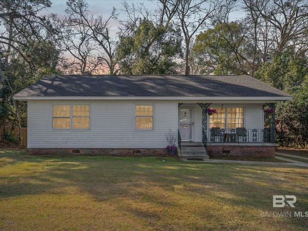 2757 S Sherwood Drive, Mobile, AL 36606