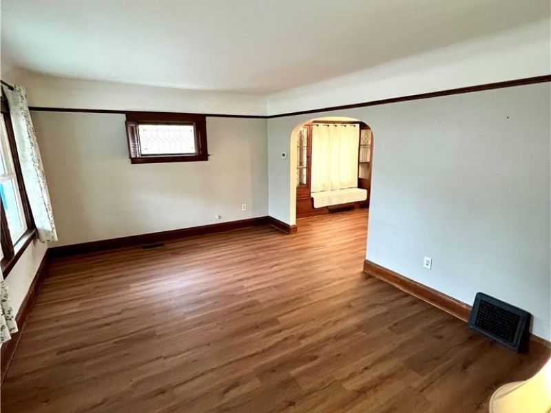 120 Longford Avenue, Elyria, OH 44035 Photo 4