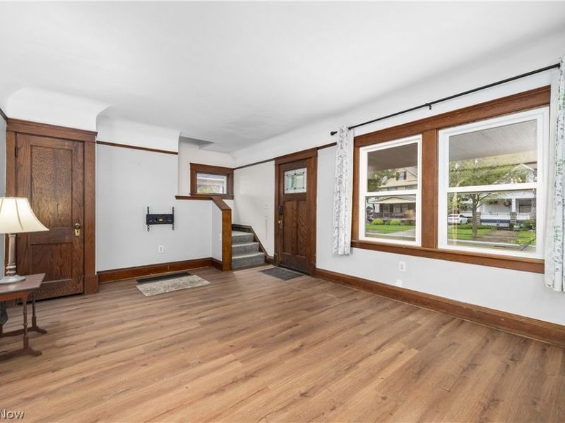 120 Longford Avenue, Elyria, OH 44035 Photo 5