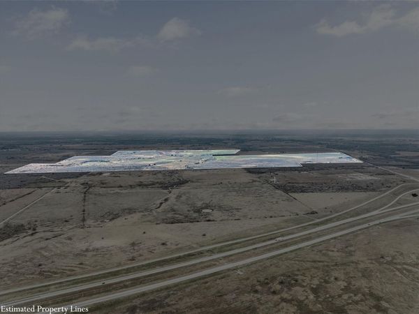 2884 Political RD, Lockhart, TX 78644