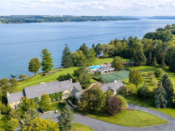 3074 W Lake Road , Skaneateles, NY 13152