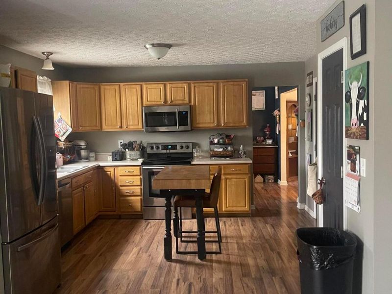 547 Davidson Drive , Ashville, OH 43103 Photo 10