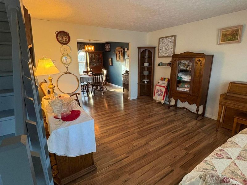 547 Davidson Drive , Ashville, OH 43103 Photo 5