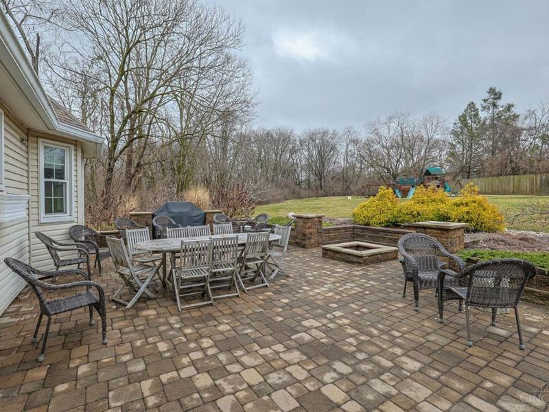 2040 Wellington Road, Middletown, OH 45044 Photo 39