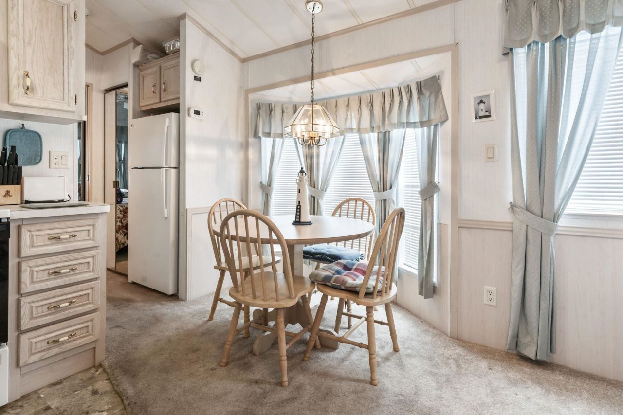 9700 Kings Rd.  Photo 10