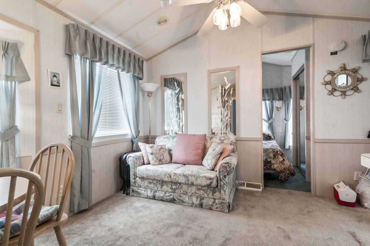 9700 Kings Rd.  Photo 11