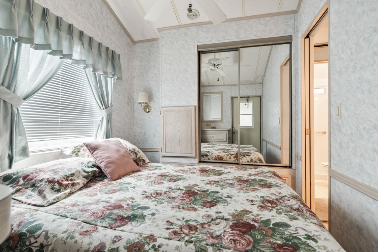 9700 Kings Rd.  Photo 17