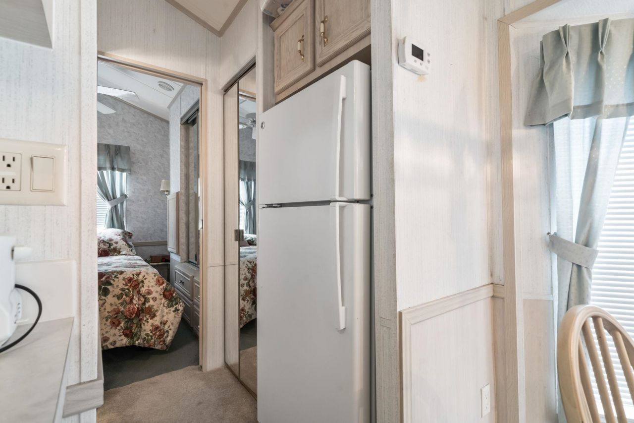 9700 Kings Rd.  Photo 18