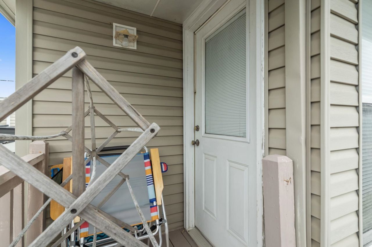 9700 Kings Rd.  Photo 26