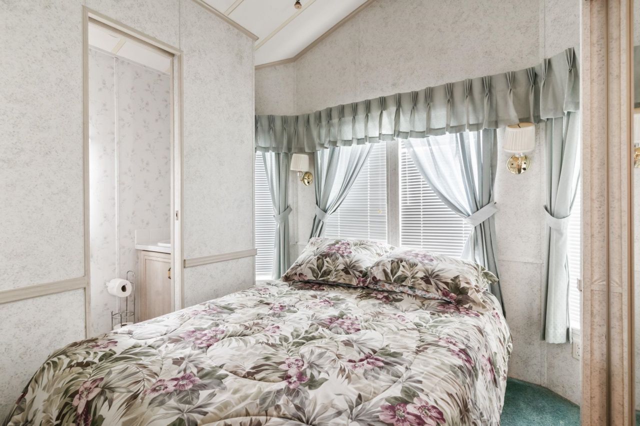 9700 Kings Rd.  Photo 6