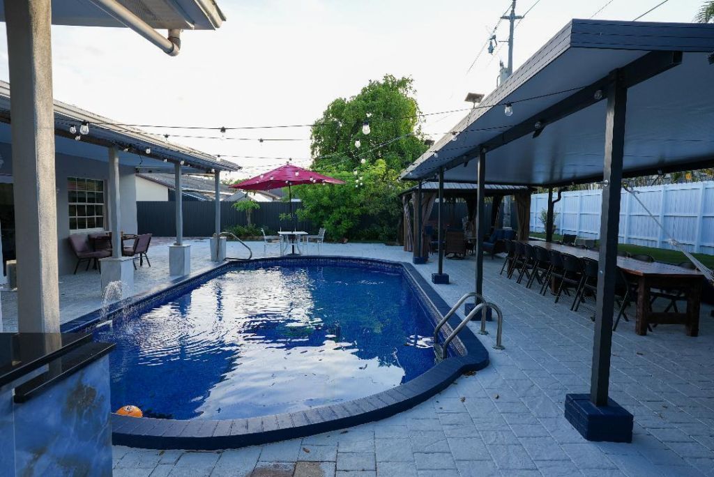 448 Alemeda Drive, Palm Springs, FL 33461 Photo