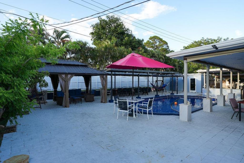 448 Alemeda Drive, Palm Springs, FL 33461 Photo