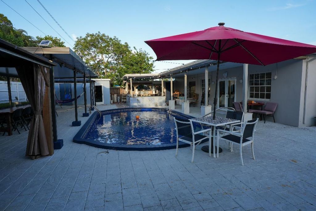 448 Alemeda Drive, Palm Springs, FL 33461 Photo