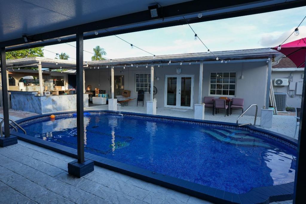 448 Alemeda Drive, Palm Springs, FL 33461 Photo