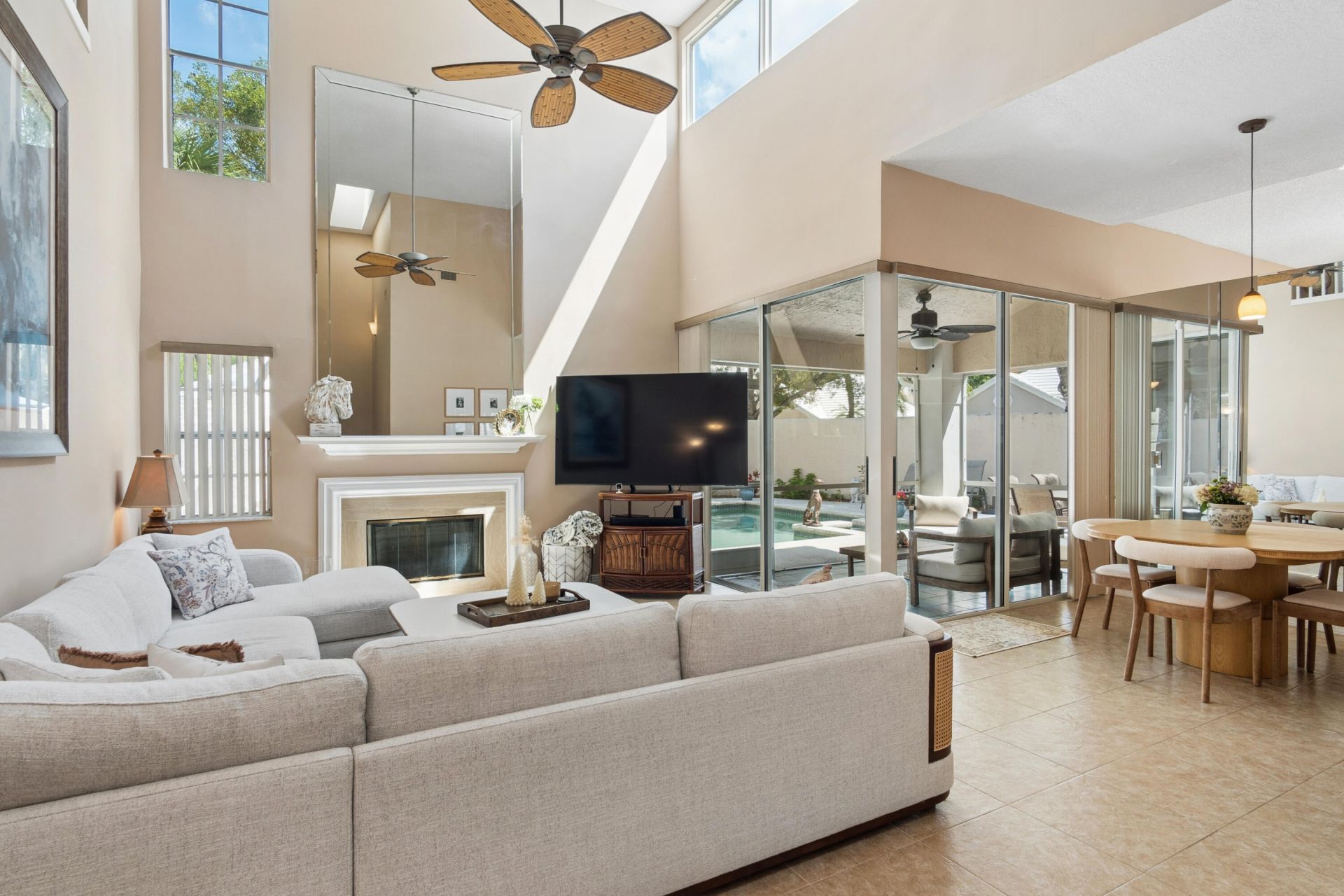 33 Selby Lane, Palm Beach Gardens, FL 33418 Photo