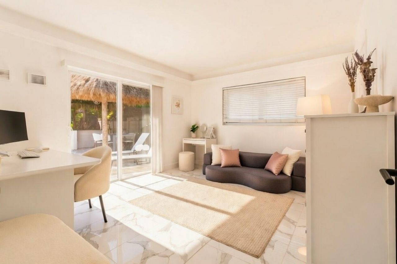 1714 W Las Olas Boulevard, Fort Lauderdale, FL 33312 Photo