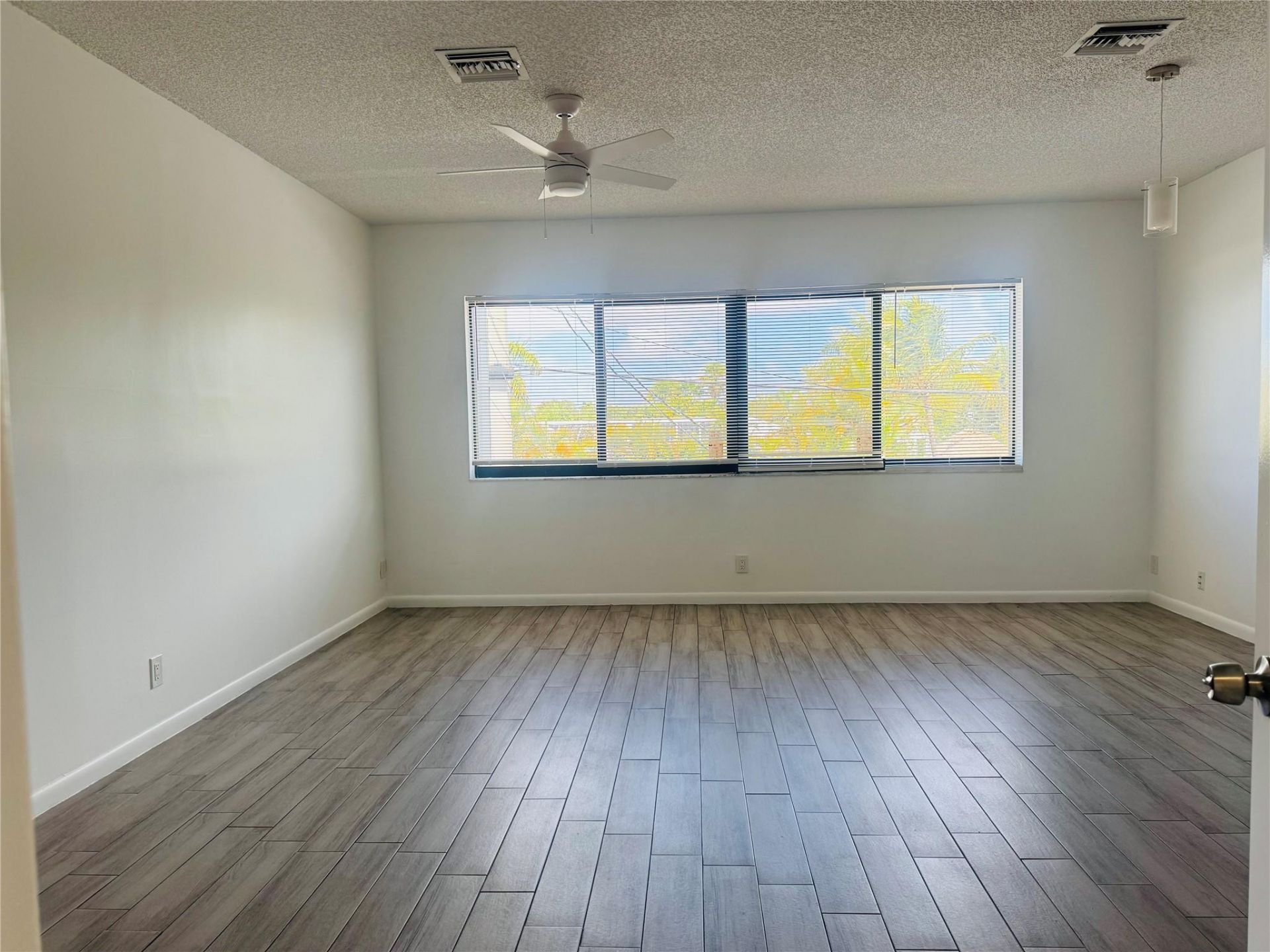 229 E Commercial Boulevard, Unit 2, Lauderdale by the Sea, FL 33308 Photo