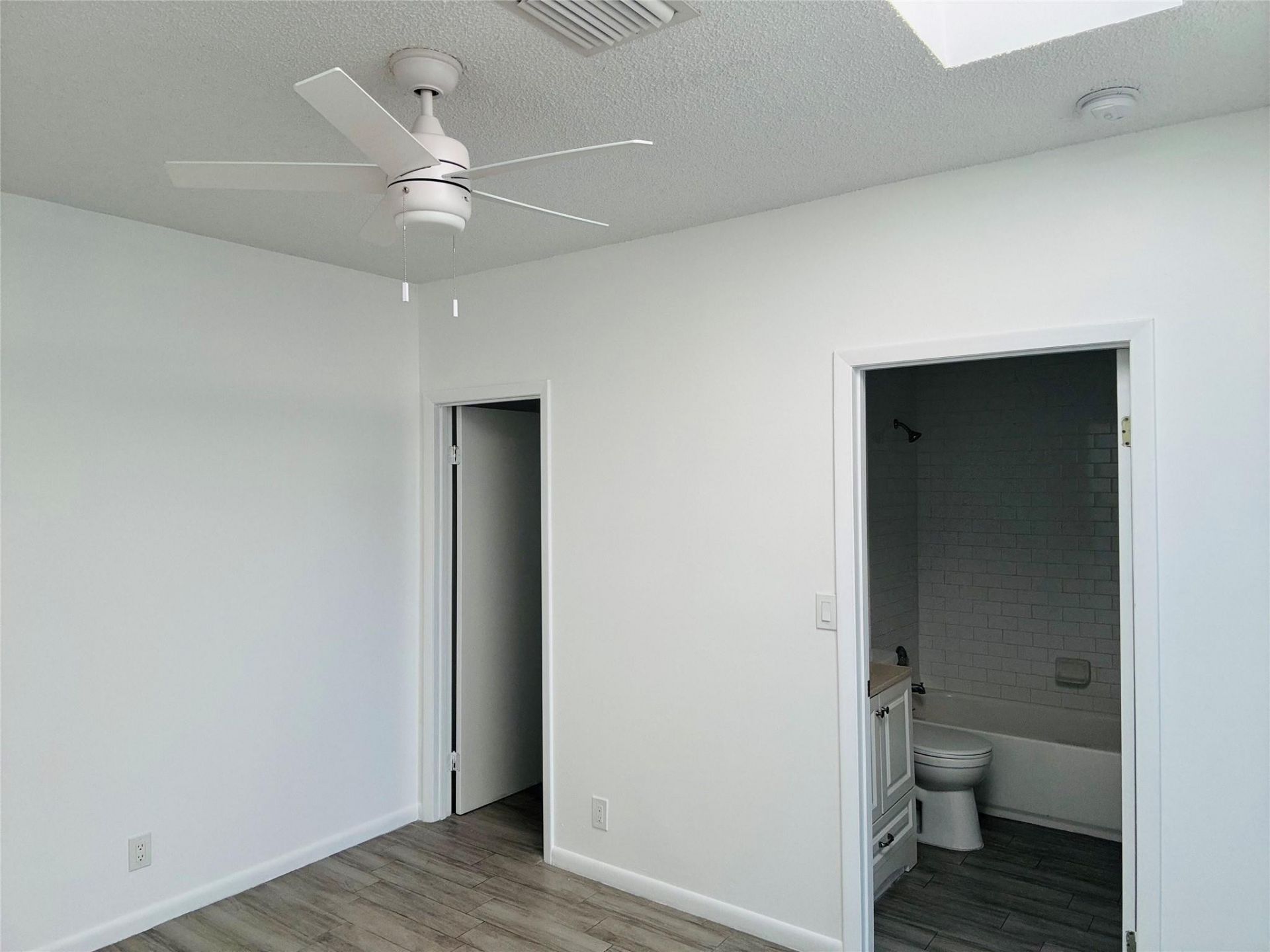 229 E Commercial Boulevard, Unit 2, Lauderdale by the Sea, FL 33308 Photo