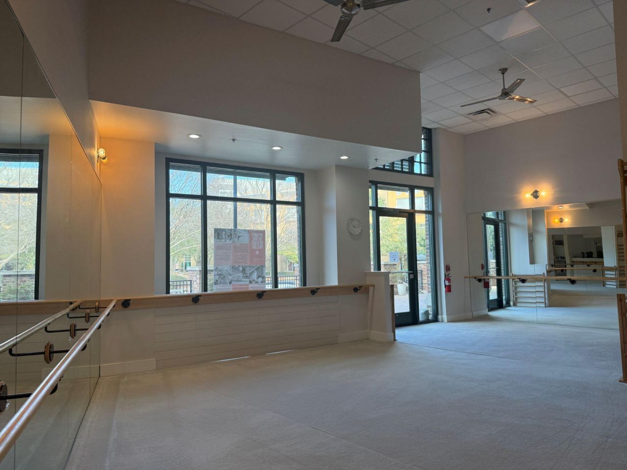 211 River Landing Drive Photo 8