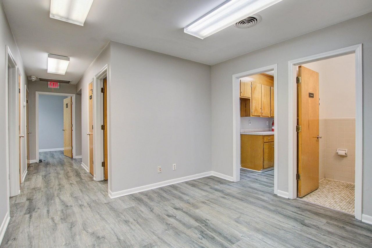 137 Cedar Drive  Photo 12