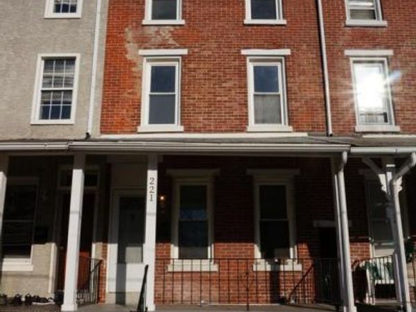 221 E WOOD STREET , NORRISTOWN, PA 19401