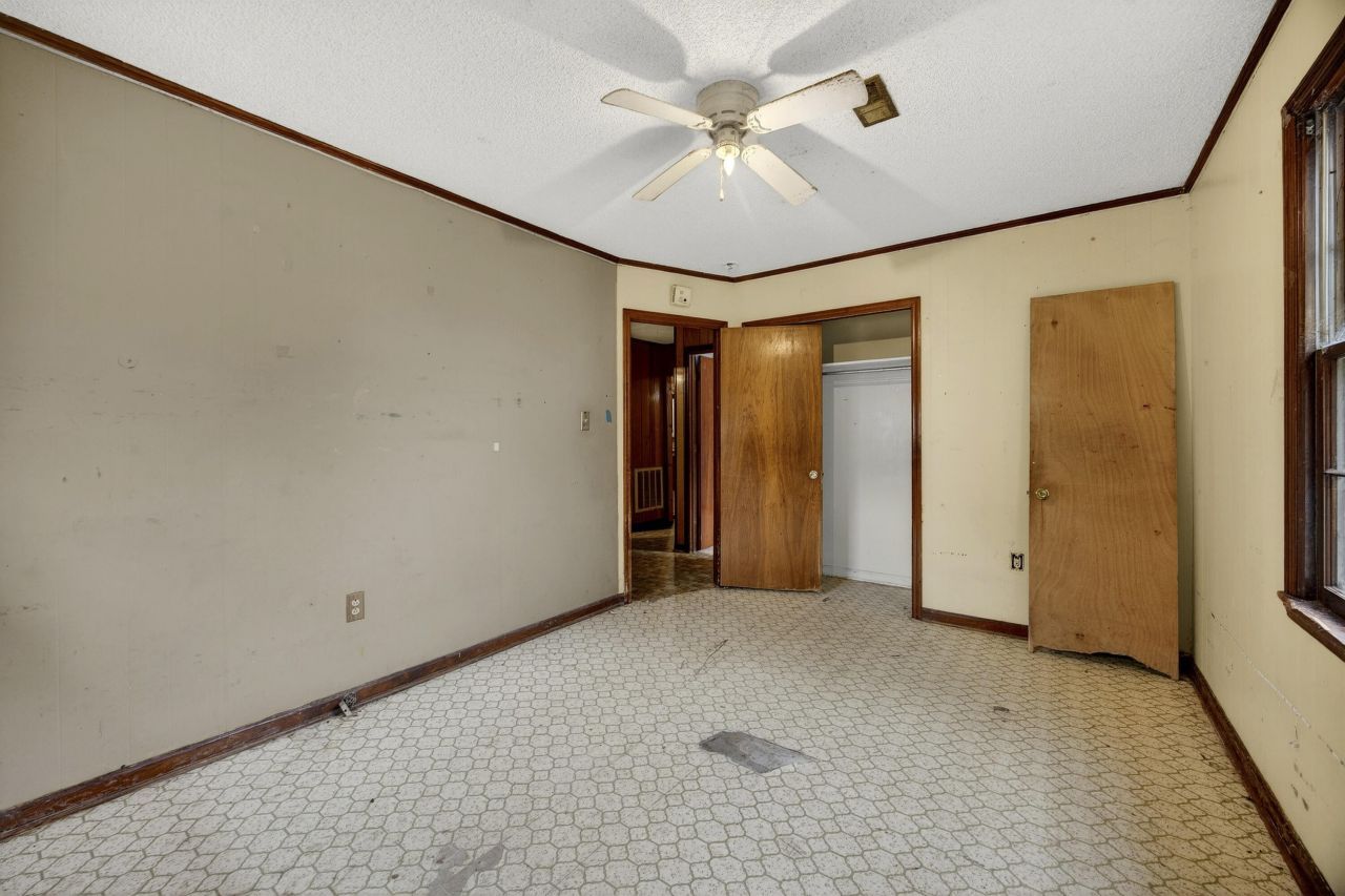 601 Levee Drive Photo 16