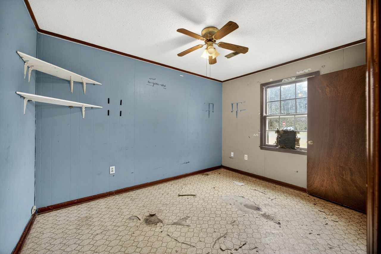 601 Levee Drive Photo 17