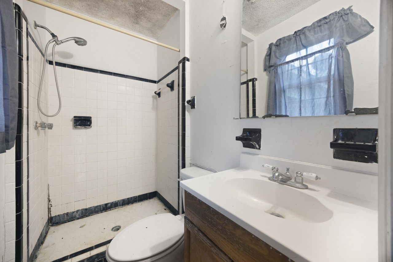 601 Levee Drive Photo 20