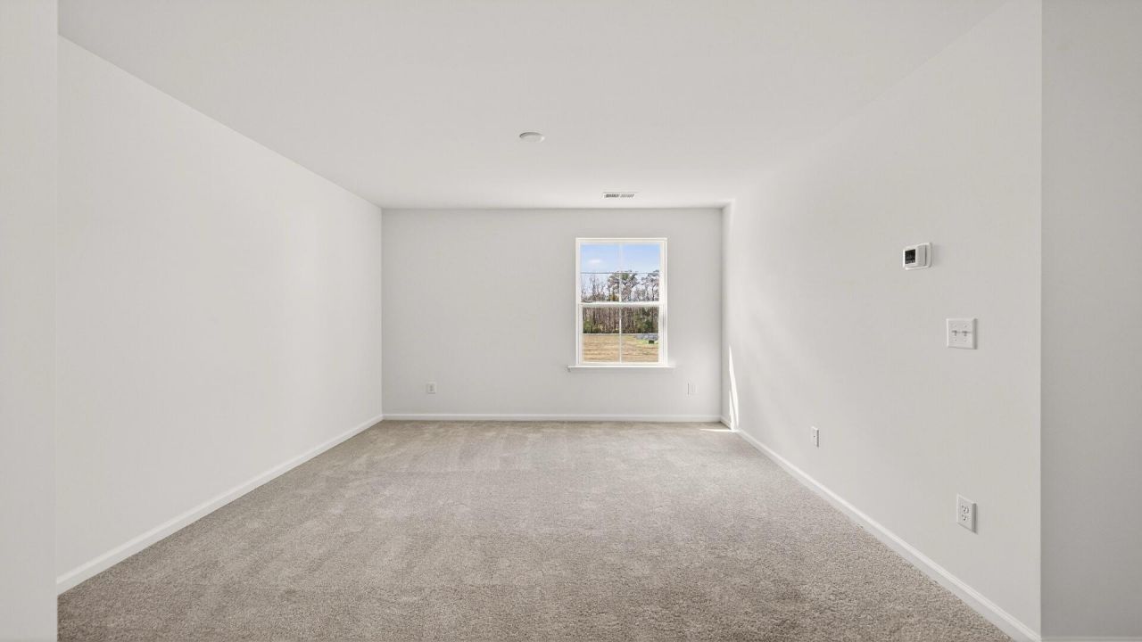 449 Cadbury Loop Photo 10
