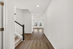 449 Cadbury Loop photo 4