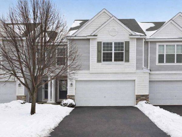 2147 Saint Johns Alcove, Woodbury, MN 55129