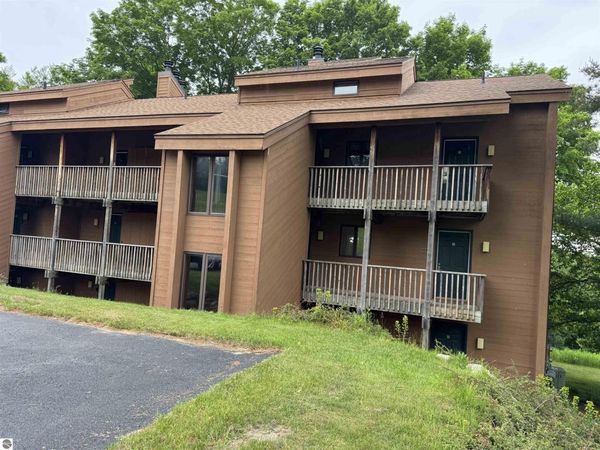 4673 Crossover Drive, Unit 562, Bellaire, MI 49615