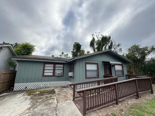 140 E 12TH STREET , APOPKA, FL 32703