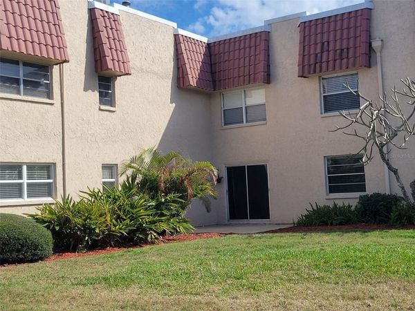 10032 65TH AVENUE N, Unit 8, ST PETERSBURG, FL 33708