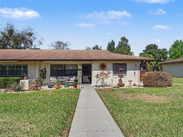 12435 ORANGEWOOD CIRCLE , TAVARES, FL 32778