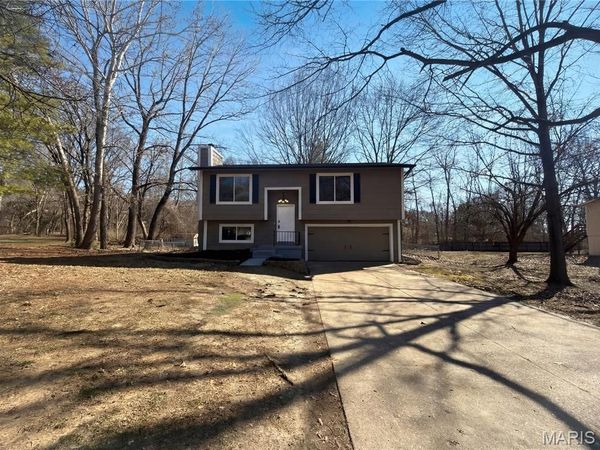 926 Wisdom Lane , Pacific, MO 63069