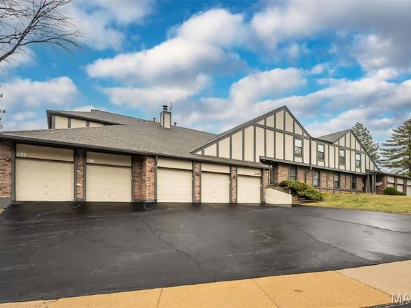 2316 Seven Pines Drive, Unit 1, St Louis, MO 63146