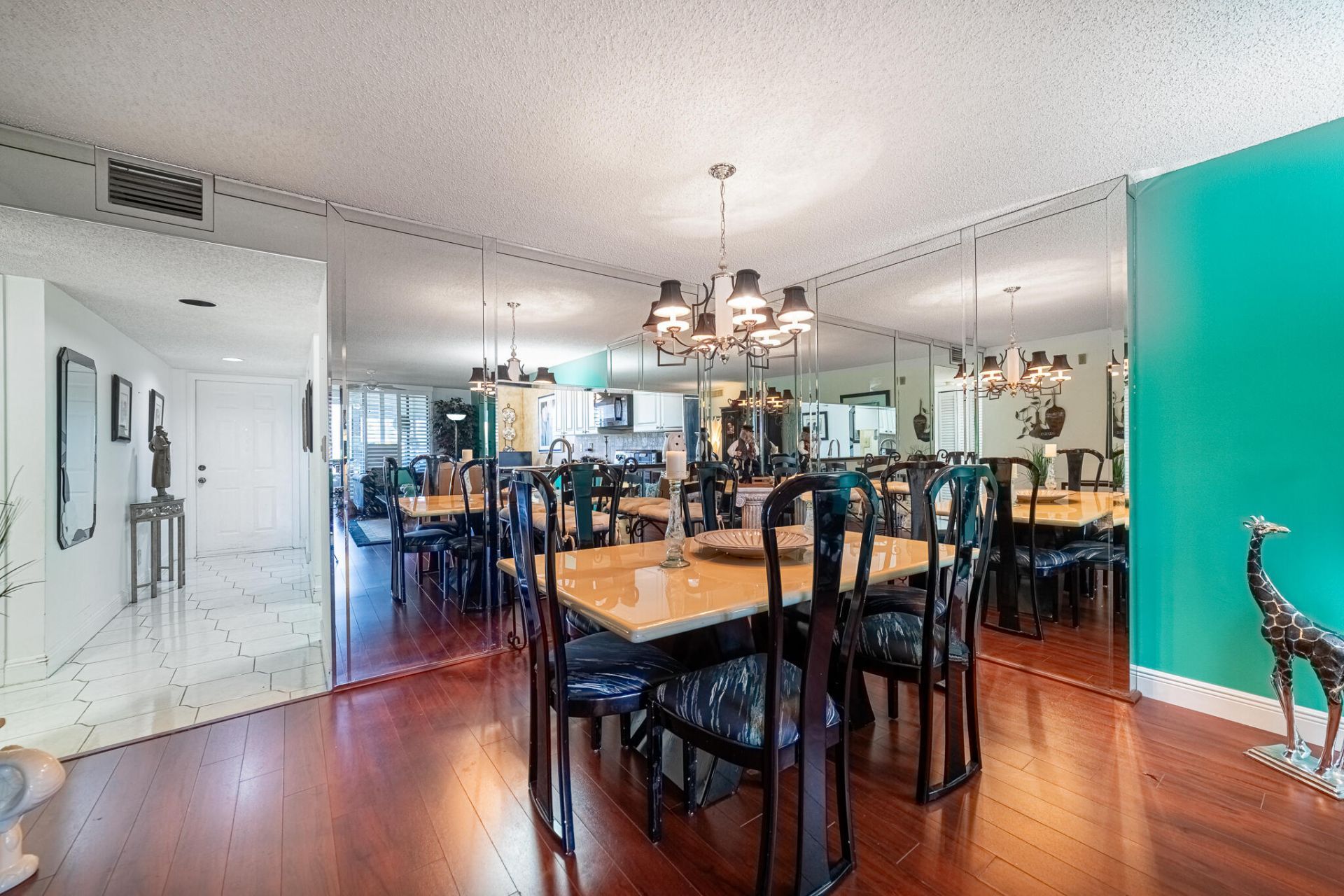 15456 Pembridge Drive, Unit 111, Delray Beach, FL 33484 Photo