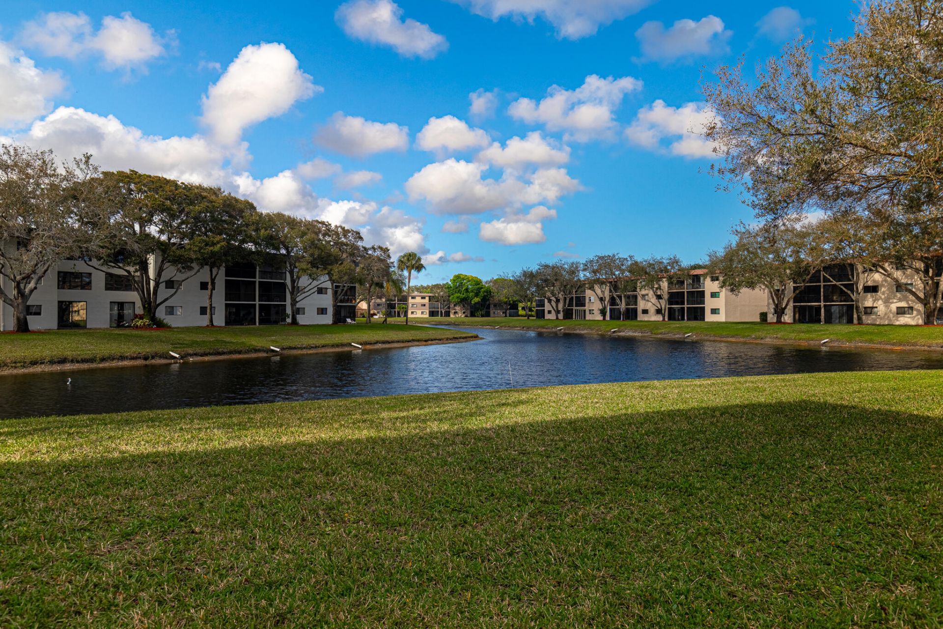 15456 Pembridge Drive, Unit 111, Delray Beach, FL 33484 Photo