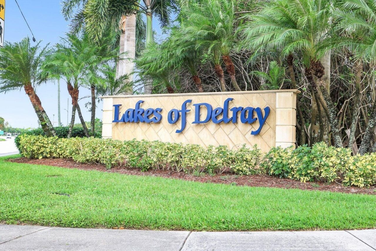 15456 Pembridge Drive, Unit 111, Delray Beach, FL 33484 Photo