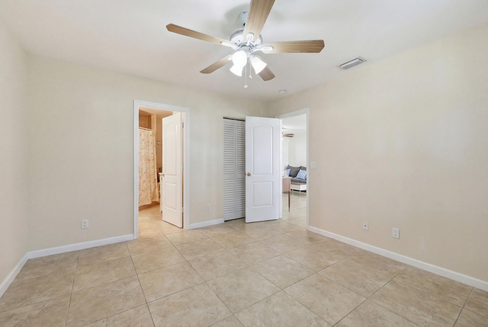 305 Circle E, Jupiter, FL 33458 Photo