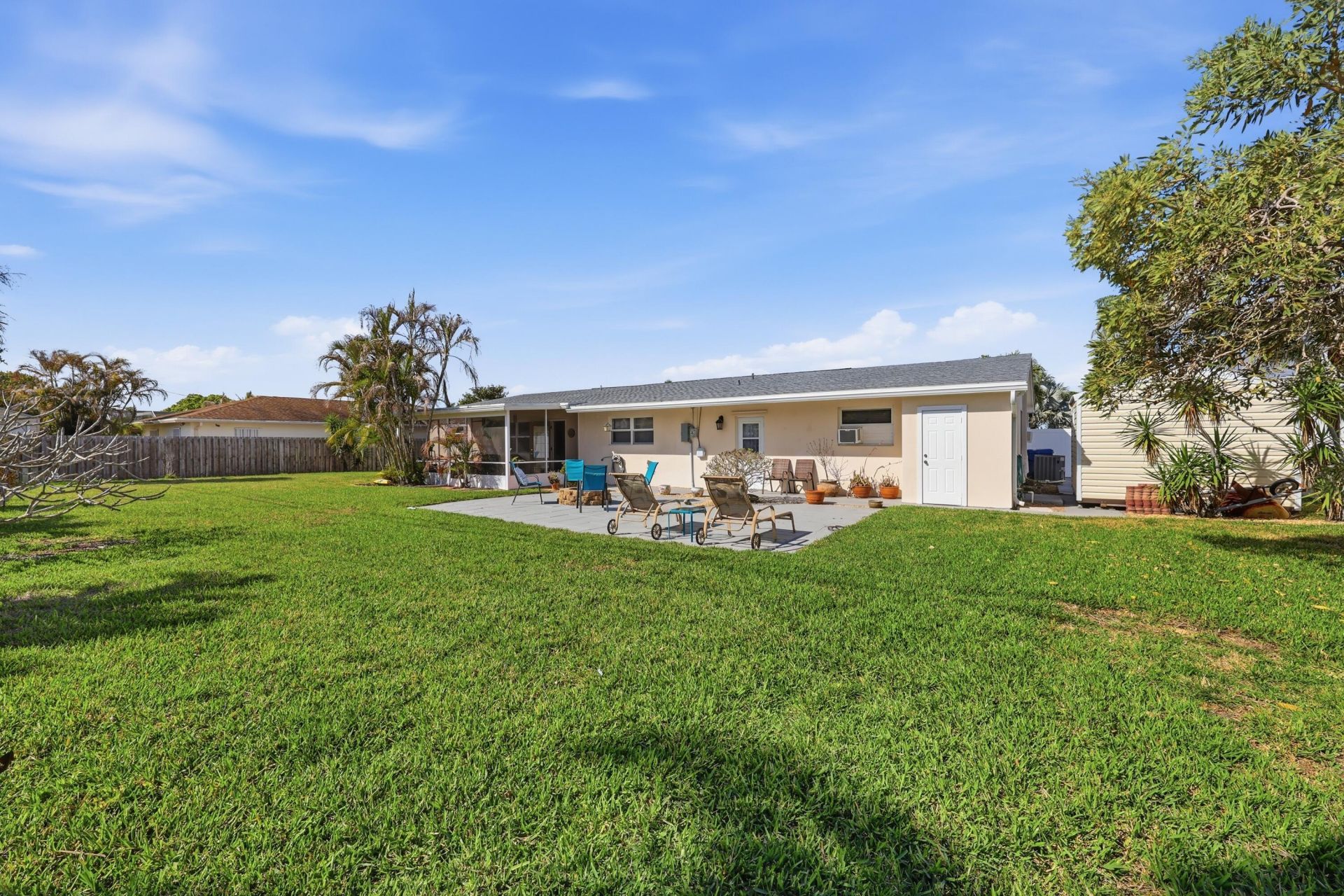 305 Circle E, Jupiter, FL 33458 Photo