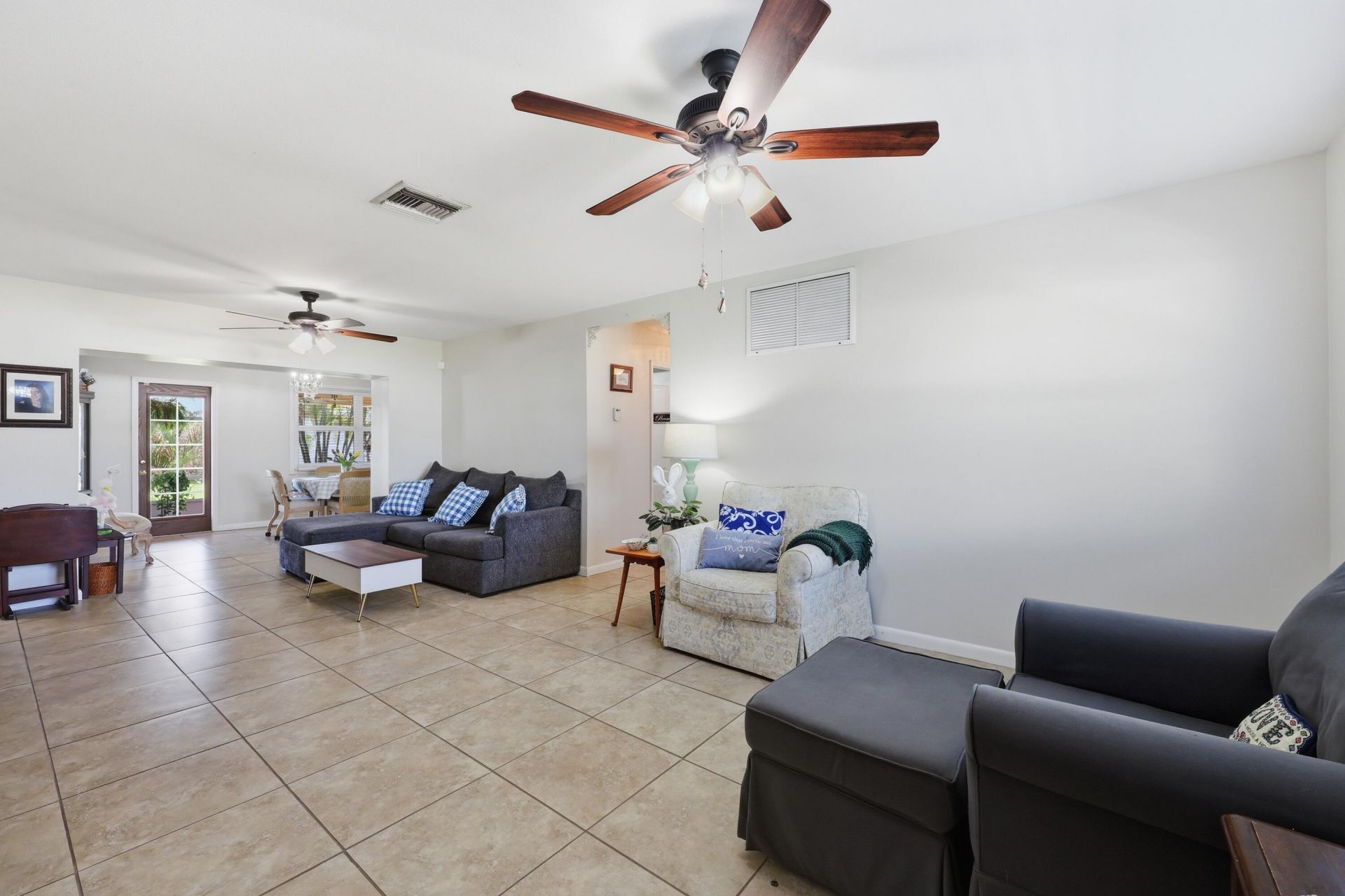 305 Circle E, Jupiter, FL 33458 Photo