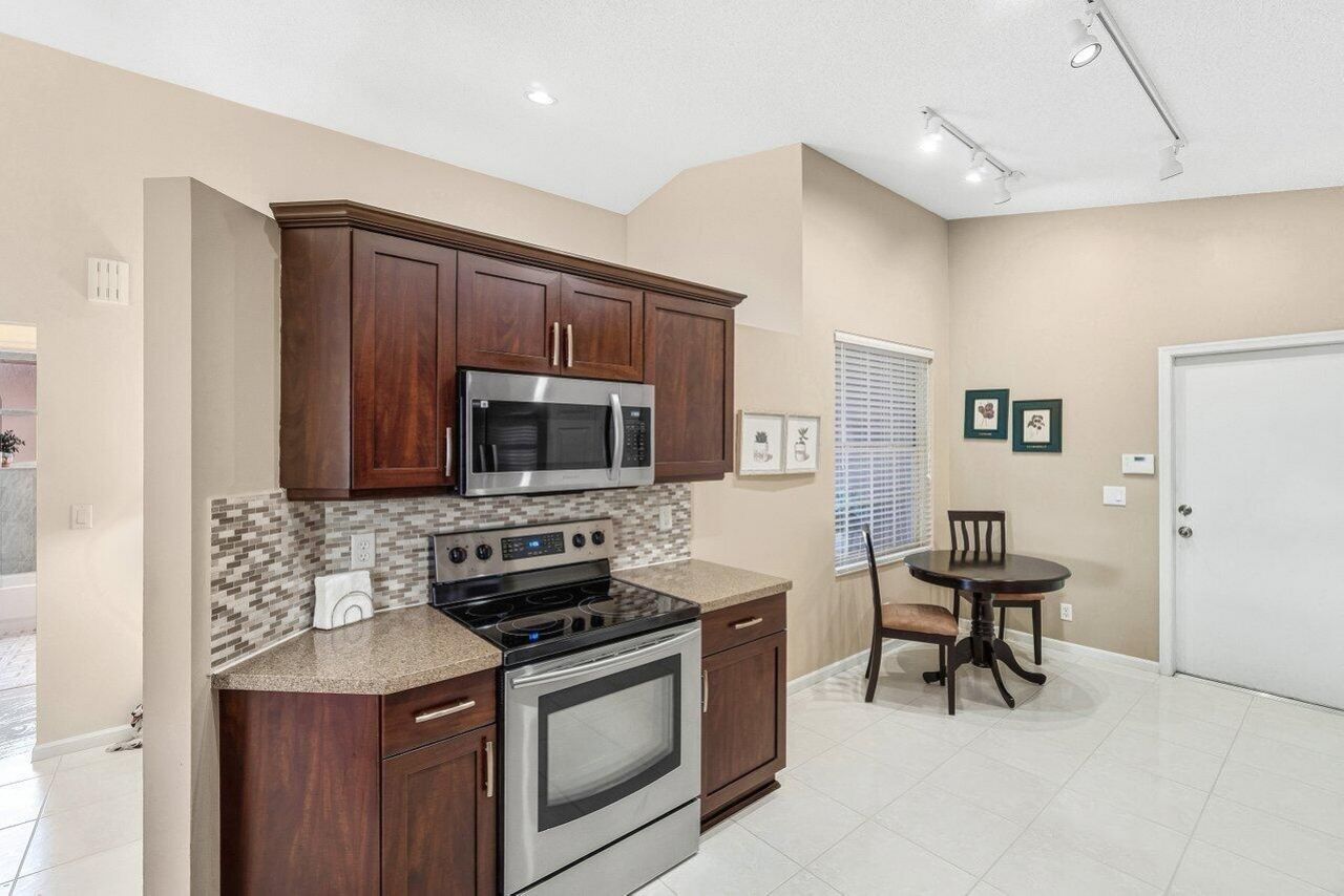 9562 Cherry Blossom Court, Boynton Beach, FL 33437 Photo