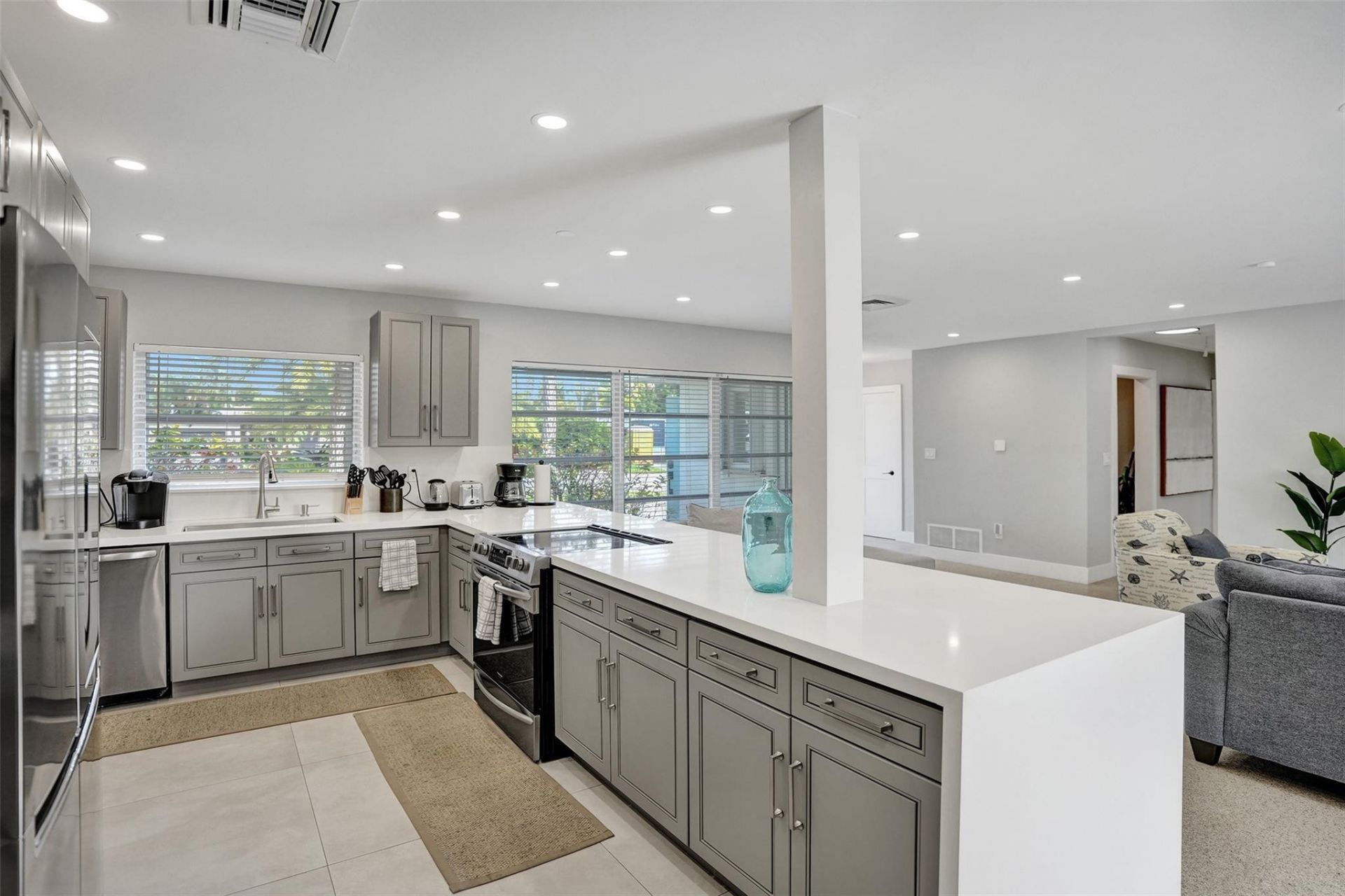 260 Allenwood Drive, Lauderdale by the Sea, FL 33308 Photo