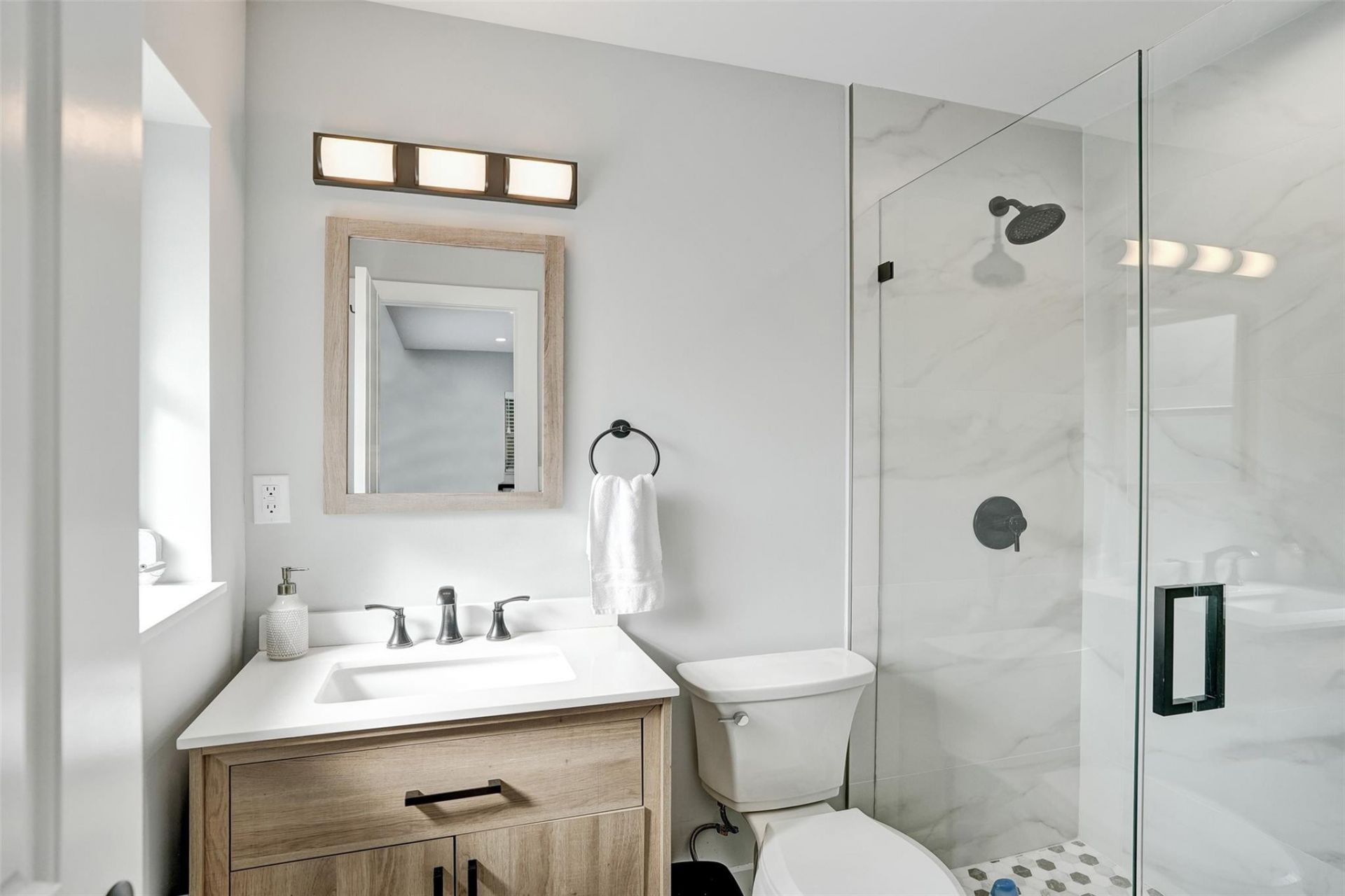 260 Allenwood Drive, Lauderdale by the Sea, FL 33308 Photo