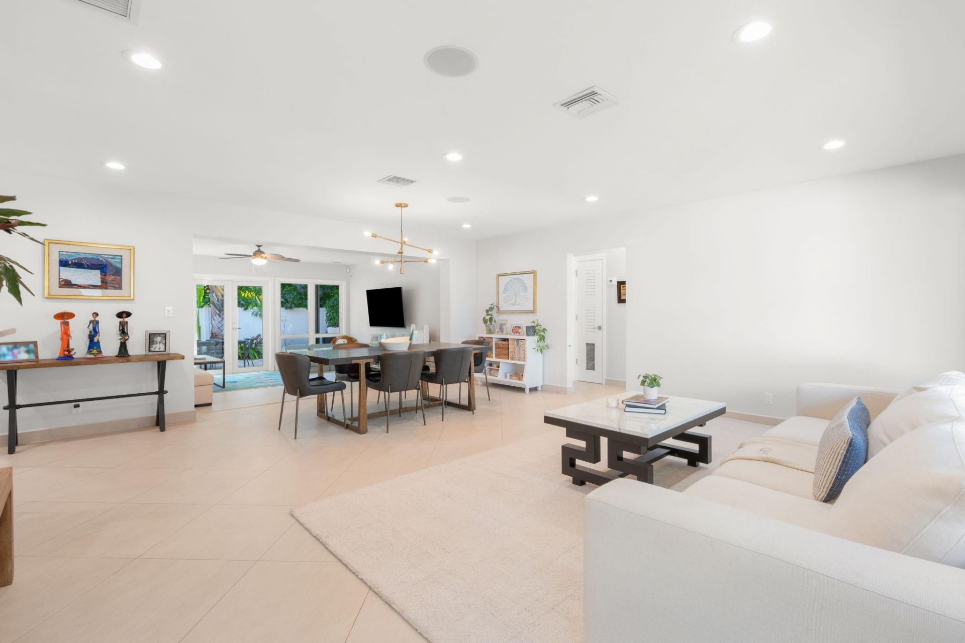 2740 NE 21st Court, Fort Lauderdale, FL 33305 Photo