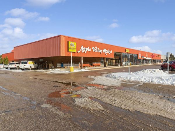 9067 N US Highway 31, Berrien Springs, MI 49103