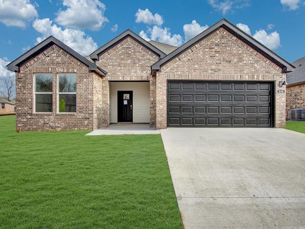 704 Riley Lane , Maumelle, AR 72113