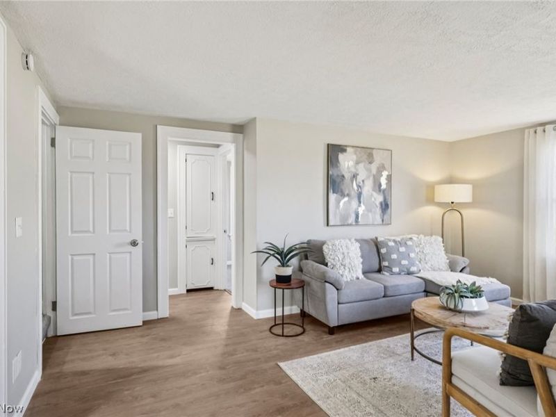 62 Jacobs Road, Hubbard, OH 44425 Photo 5